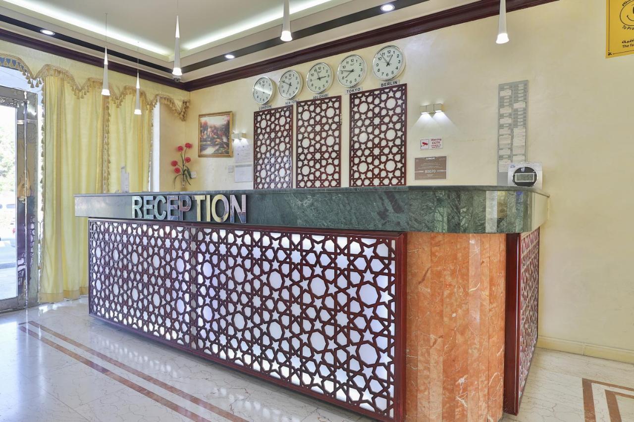 Oyo 366 Waves Hotel Ajman Buitenkant foto